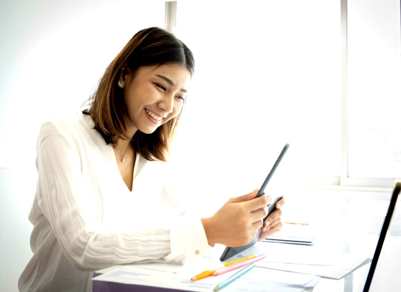 Modern mobile SEO technical infrastructure and performance monitoring dashboard